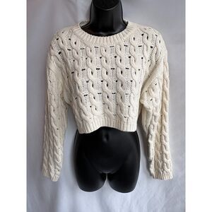 Macy & Taylor Cream Chunky Cable Knit Sweater Cropped Size S Basics Essential